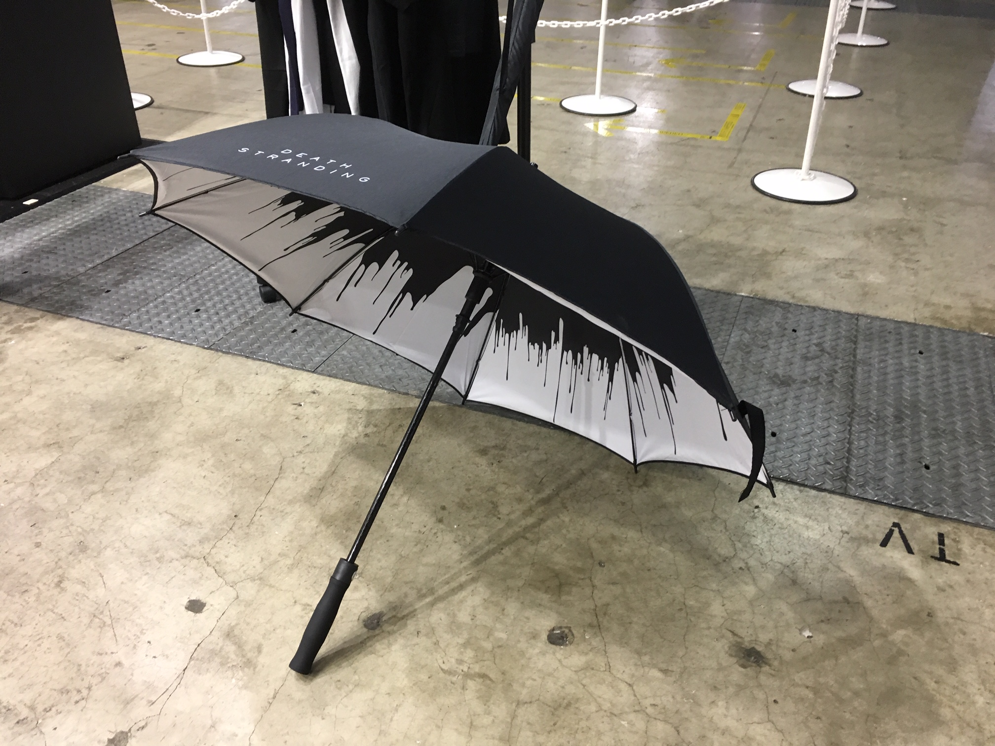 Illustration for article titled Hands-On With Death Stranding: The Umbrella